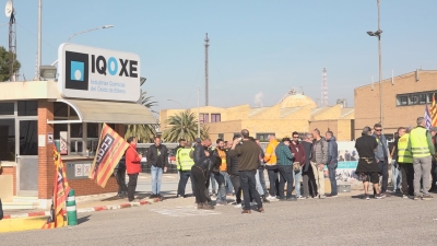 Primera jornada de vaga dels treballadors d&#039;IQOXE