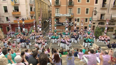 Les colles de Tarragona han tornat a la plaça de les Cols per Sant Magí
