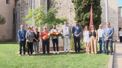Montblanc commemora la Diada al monument a Francesc de Castellví
