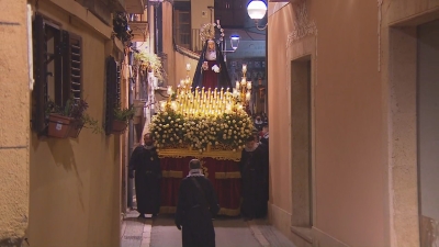 Tarragona es retroba amb la professó del Sant Enterrament