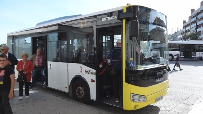 Valls millorarà el servei de bus urbà