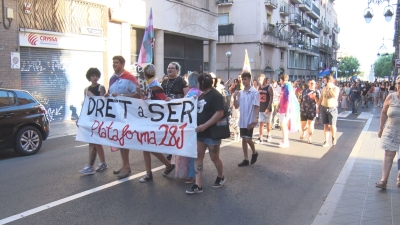 L&#039;Orgull fa sortir prop de 300 persones als carrers de Tarragona