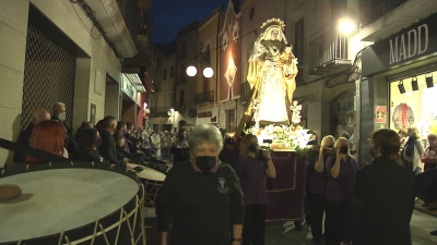 La Mare de Déu del Roser surt al carrer a Valls