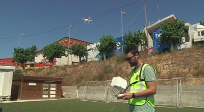 Dos drons, preparats per si cal activar-los durant els Jocs Mediterranis