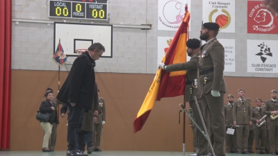 Unes 250 persones juren la bandera espanyola a Constantí