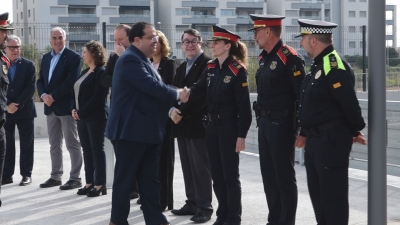 El conseller dona la benvinguda als Mossos de la nova comissaria de Torredembarra